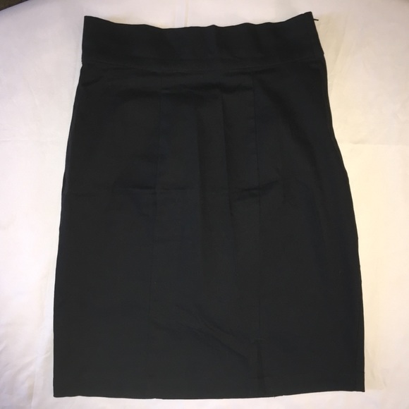 Mandie Bee Heartbreaker Black Skirt - Picture 1 of 5